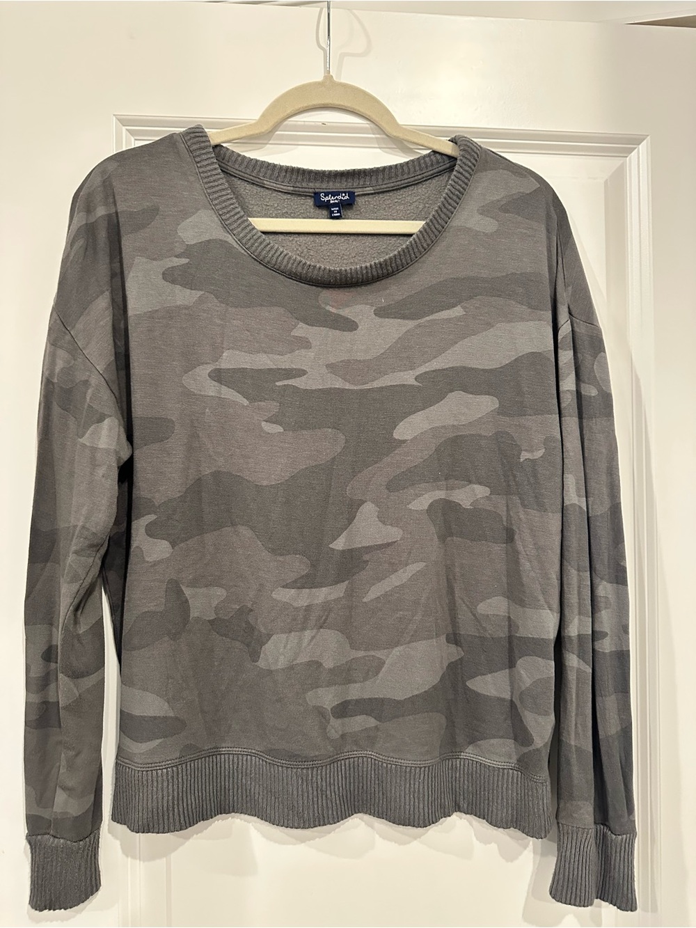 Splendid Women's Gray Camouflage Long Sleeve Crew